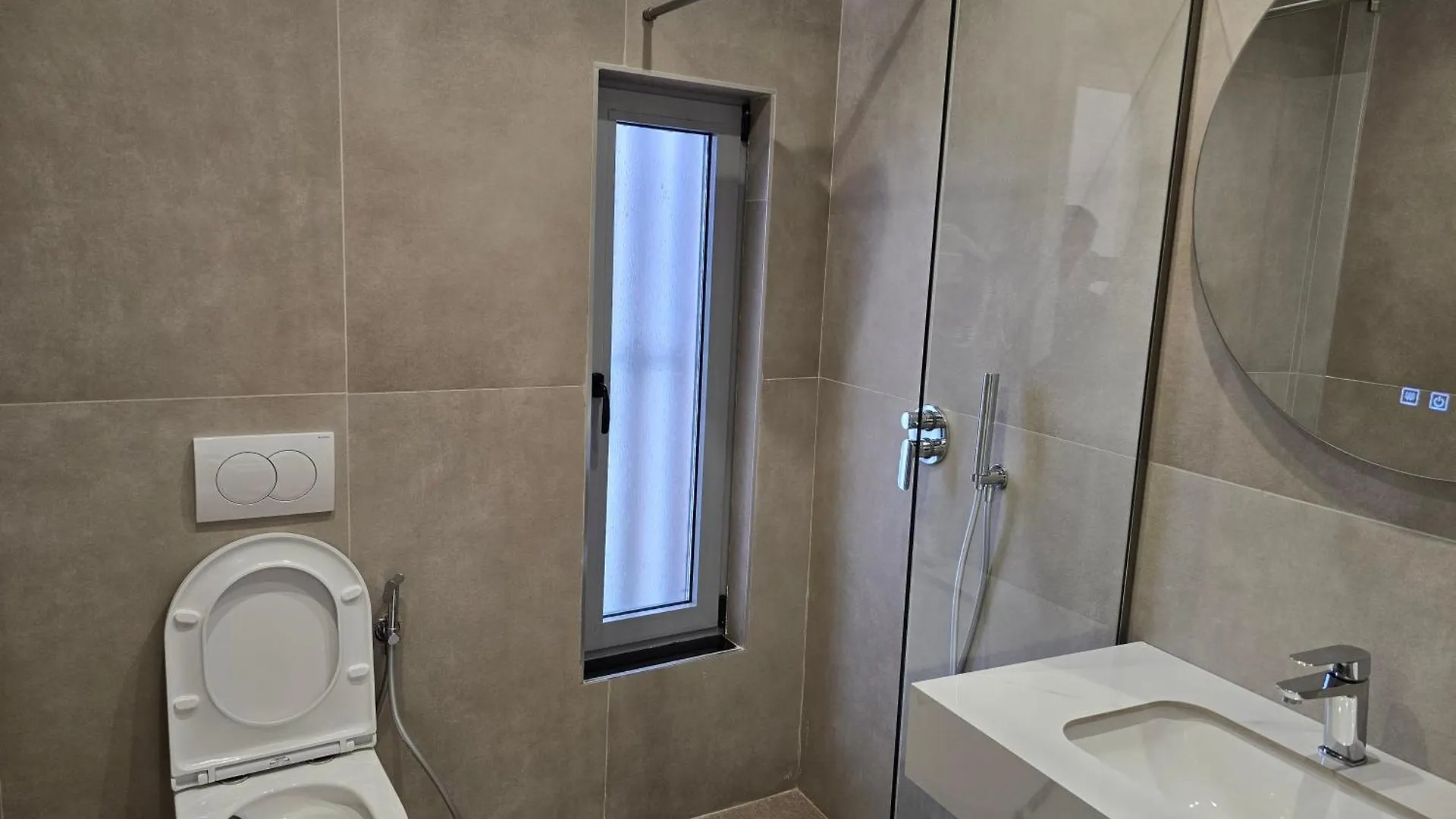 Hotel Veizi Himare 0*,