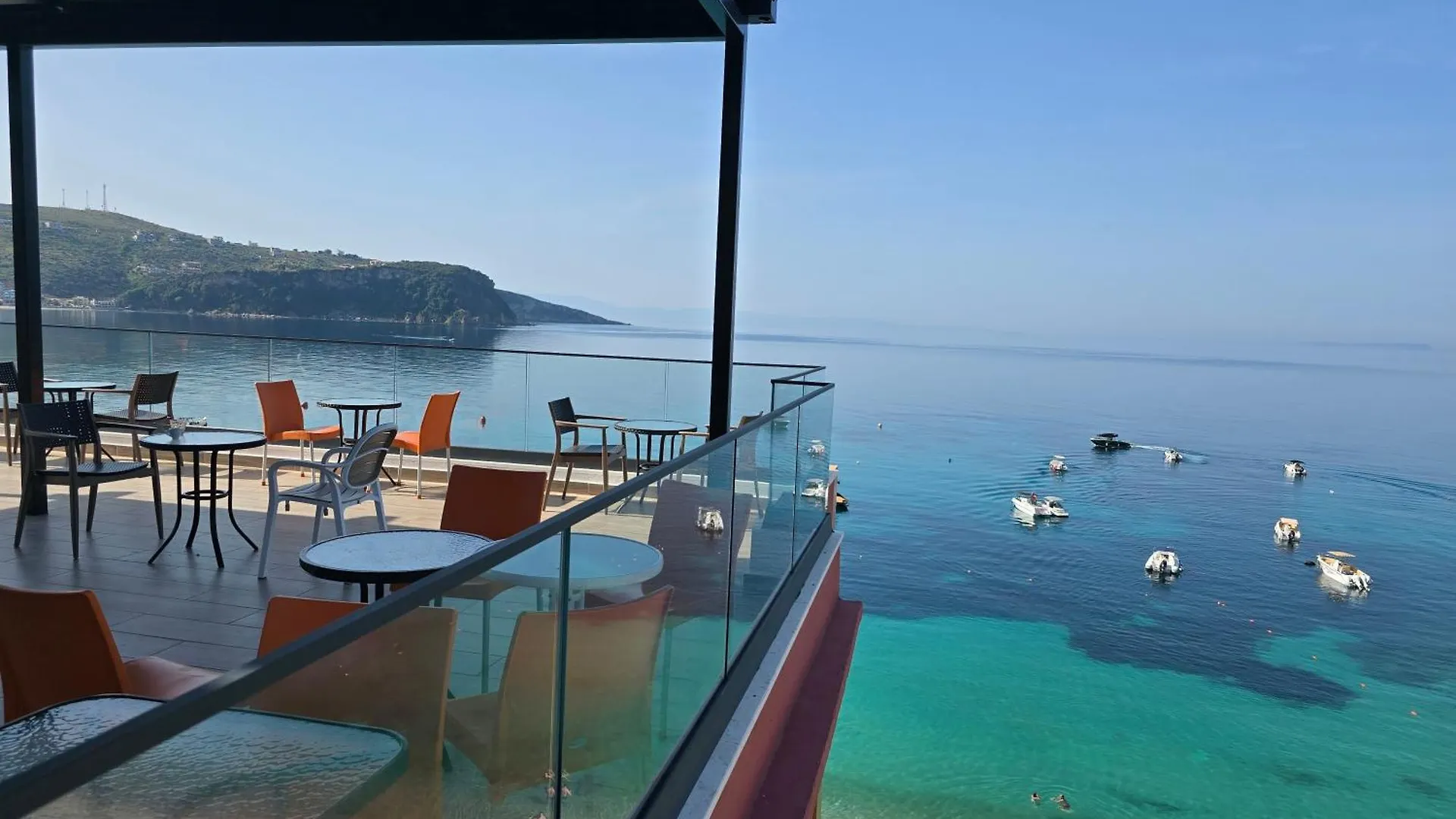 Hotel Veizi Himare 0*,  Albania