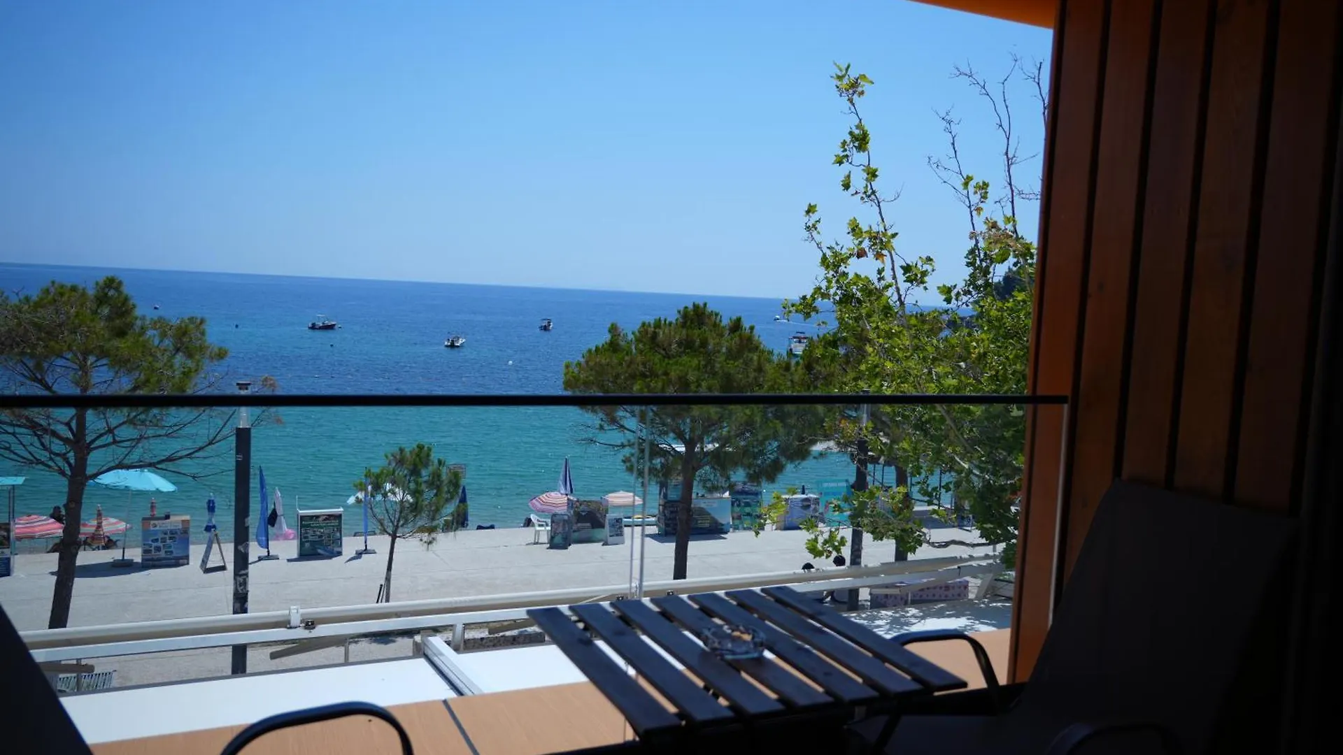 Hotel Veizi Himare 0*,  Albânia