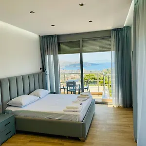  Hotel Petros